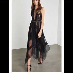 BCBGMAXAZRIA Asymmetrical Lace Dress 😍🔥